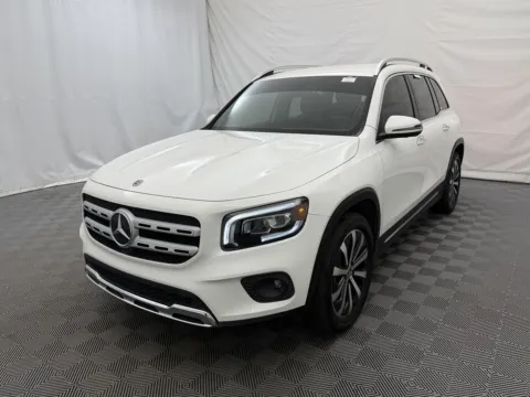 Photos of 2020 Mercedes-Benz GLB 250 for sale in Arlington Heights, IL at Autos of Chicago