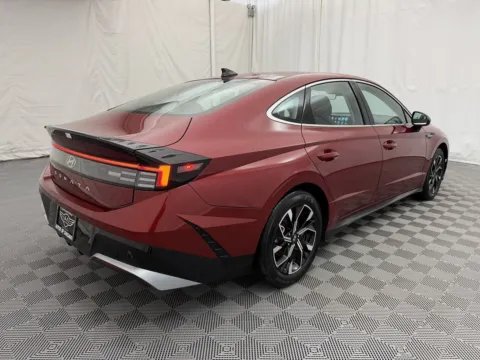 More photos of 2025 Hyundai Sonata SEL at Autos of Chicago, IL