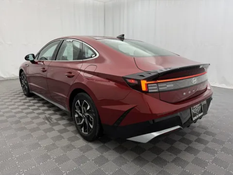 More photos of 2025 Hyundai Sonata SEL at Autos of Chicago, IL