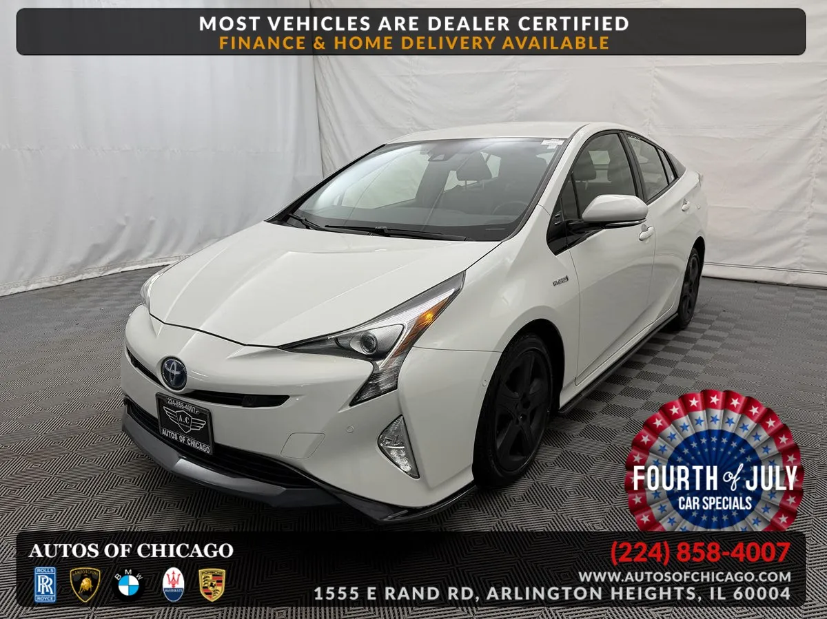 White 2018 Toyota Prius Three Touring for sale in Arlington Heights, IL