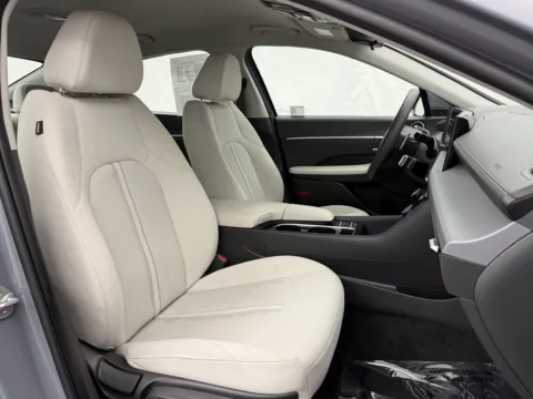 Another view of 2025 Hyundai Sonata SEL for sale in Arlington Heights, IL at Autos of Chicago