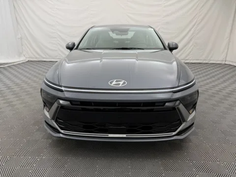Photos of 2025 Hyundai Sonata SEL for sale in Arlington Heights, IL at Autos of Chicago