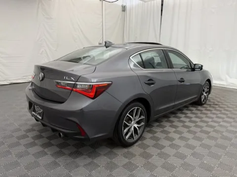 More photos of 2019 Acura ILX w/Premium Pkg at Autos of Chicago, IL