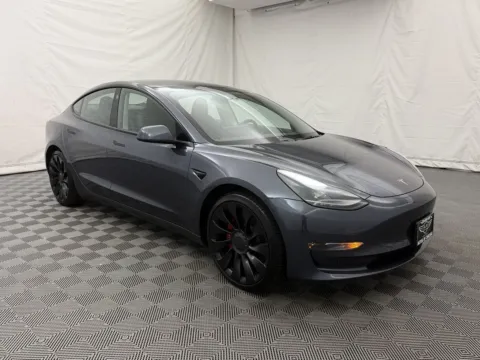 More photos of 2023 Tesla Model 3 Performance at Autos of Chicago, IL