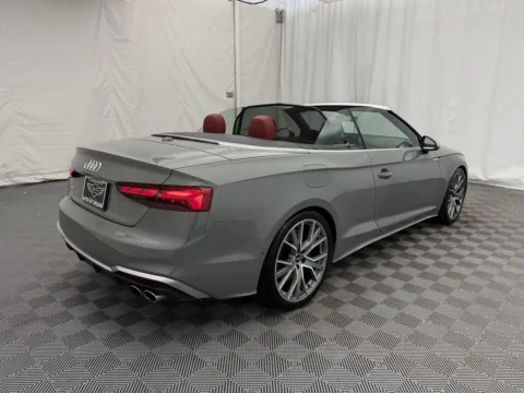 More photos of 2022 Audi S5 Cabriolet Prestige at Autos of Chicago, IL