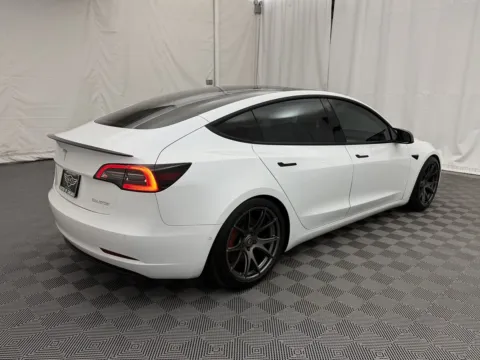 More photos of 2021 Tesla Model 3 Performance at Autos of Chicago, IL