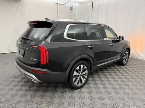 More photos of 2020 Kia Telluride SX at Autos of Chicago, IL