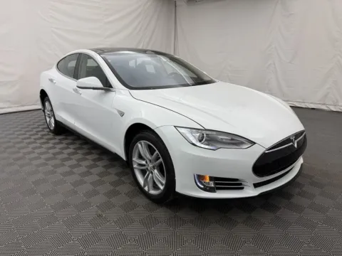 More photos of 2013 Tesla Model S Performance at Autos of Chicago, IL