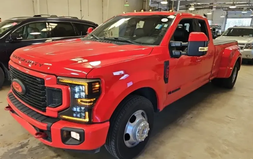 Red 2022 Ford Super Duty F-350 DRW Lariat for sale in Arlington Heights, IL
