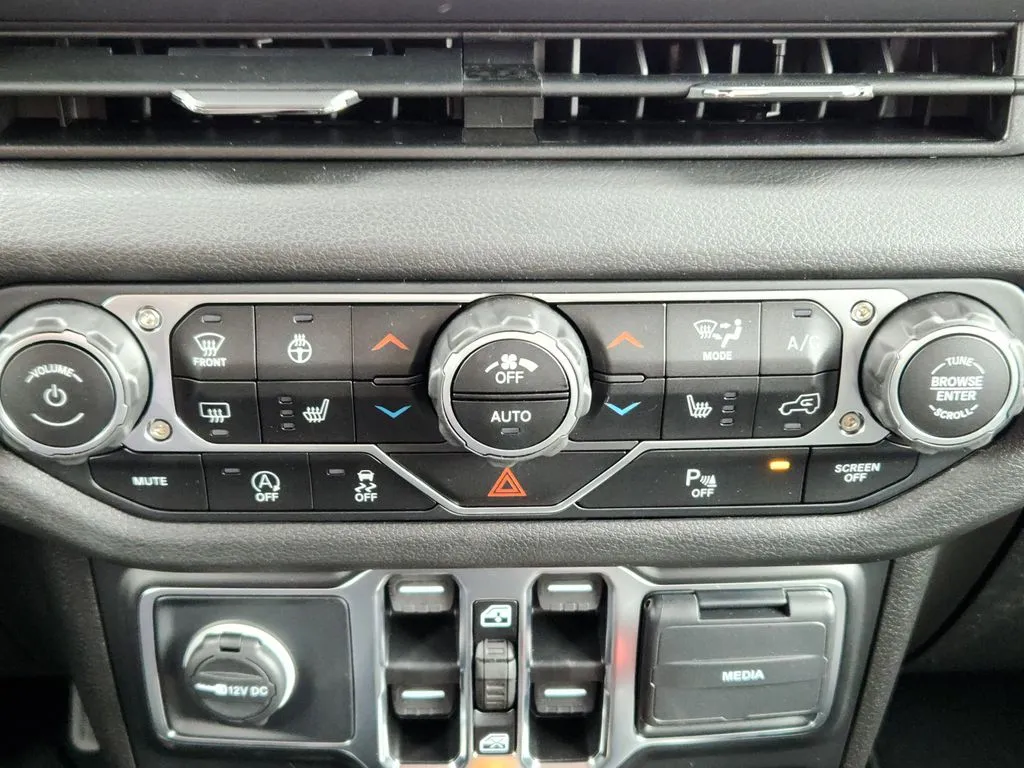2025 Jeep Wrangler 4-Door Sport S - Photo 18