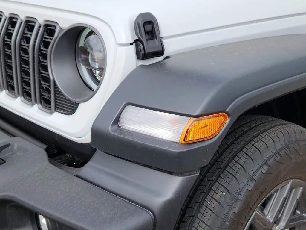 2025 Jeep Wrangler 4-Door Sport S - Photo 9
