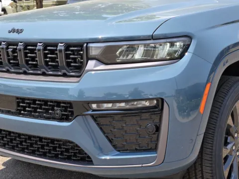 More photos of 2026 Jeep Grand Cherokee Limited Reserve at Fowler Jeep of Boulder, CO