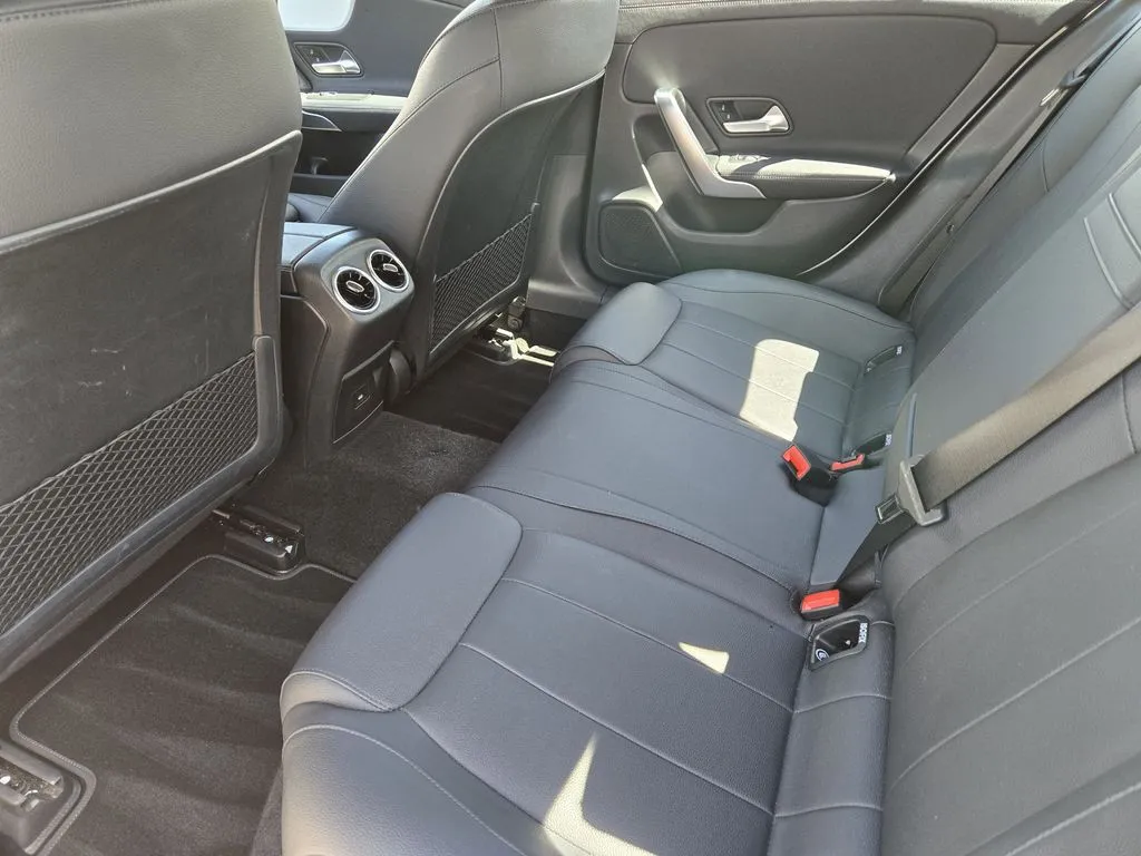 2025 Mercedes-Benz CLA CLA 250 - Photo 24