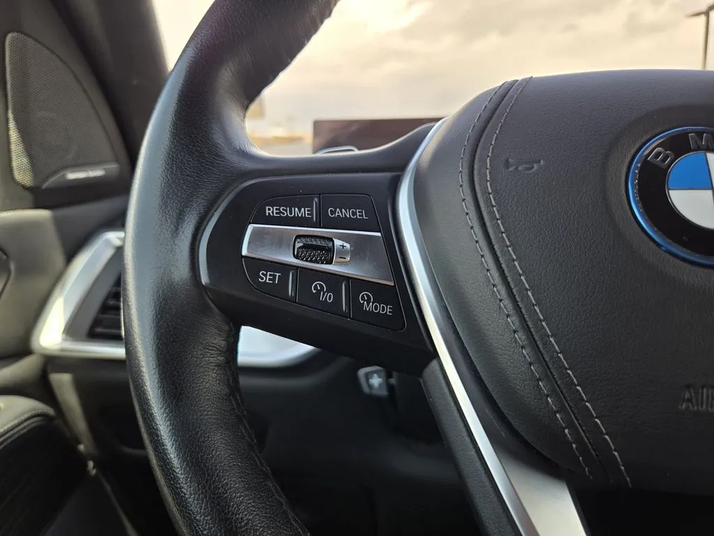 2025 BMW X5 50e - Photo 24