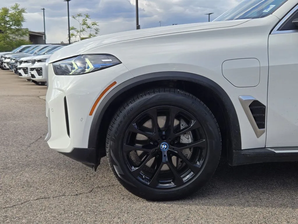 2025 BMW X5 50e - Photo 9