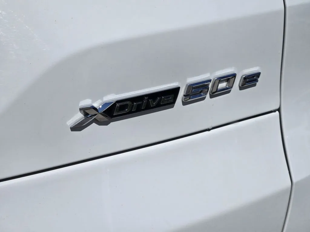 2025 BMW X5 50e - Photo 12
