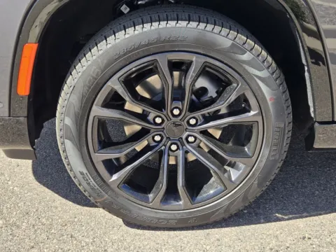 More photos of 2026 Jeep Grand Wagoneer Summit Obsidian at Fowler Jeep of Boulder, CO