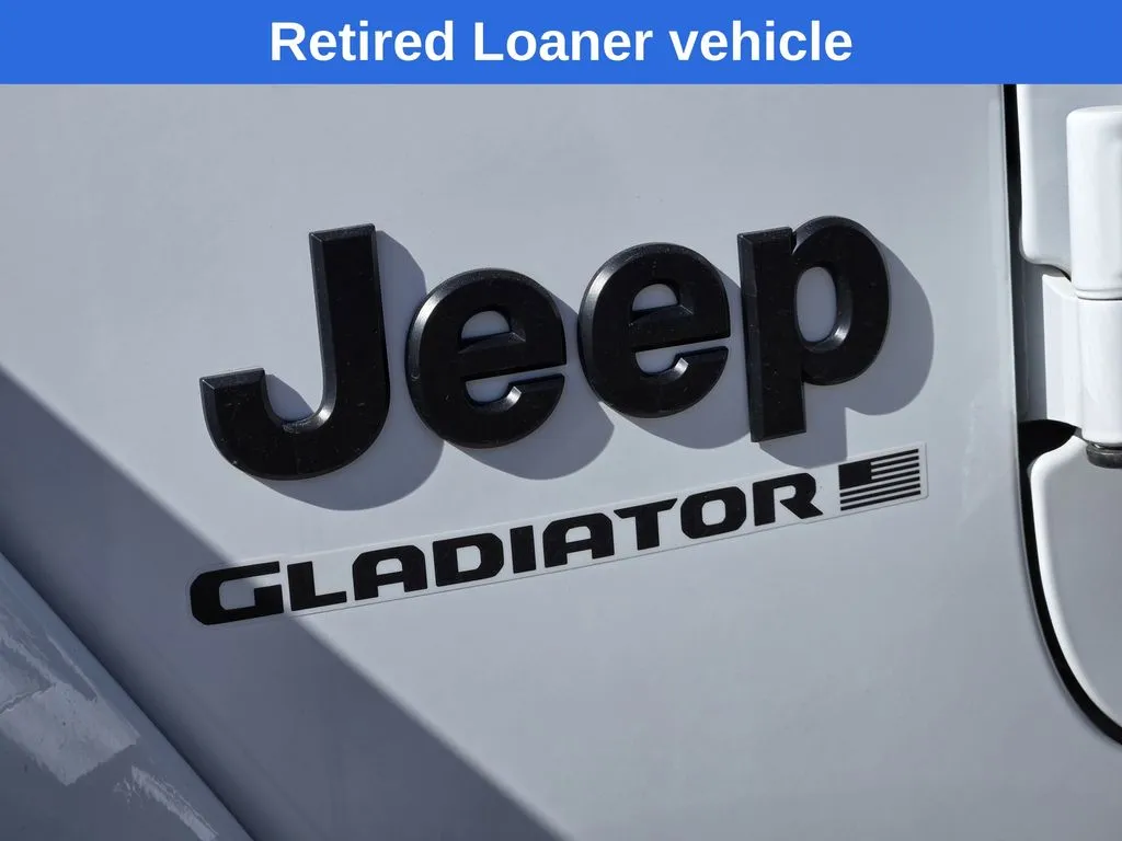 2025 Jeep Gladiator Willys - Photo 8