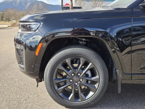 More photos of 2026 Jeep Grand Cherokee Limited at Fowler Jeep of Boulder, CO