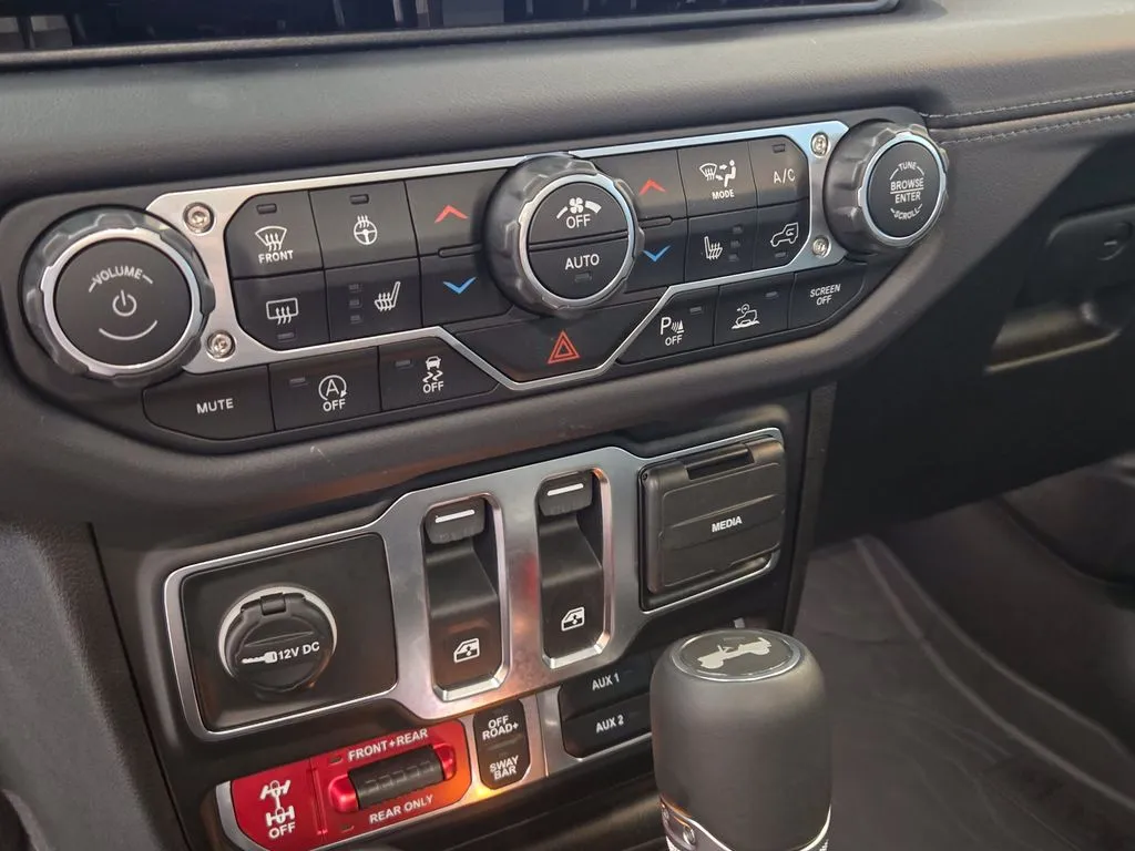 2025 Jeep Wrangler 2-Door Rubicon X - Photo 15