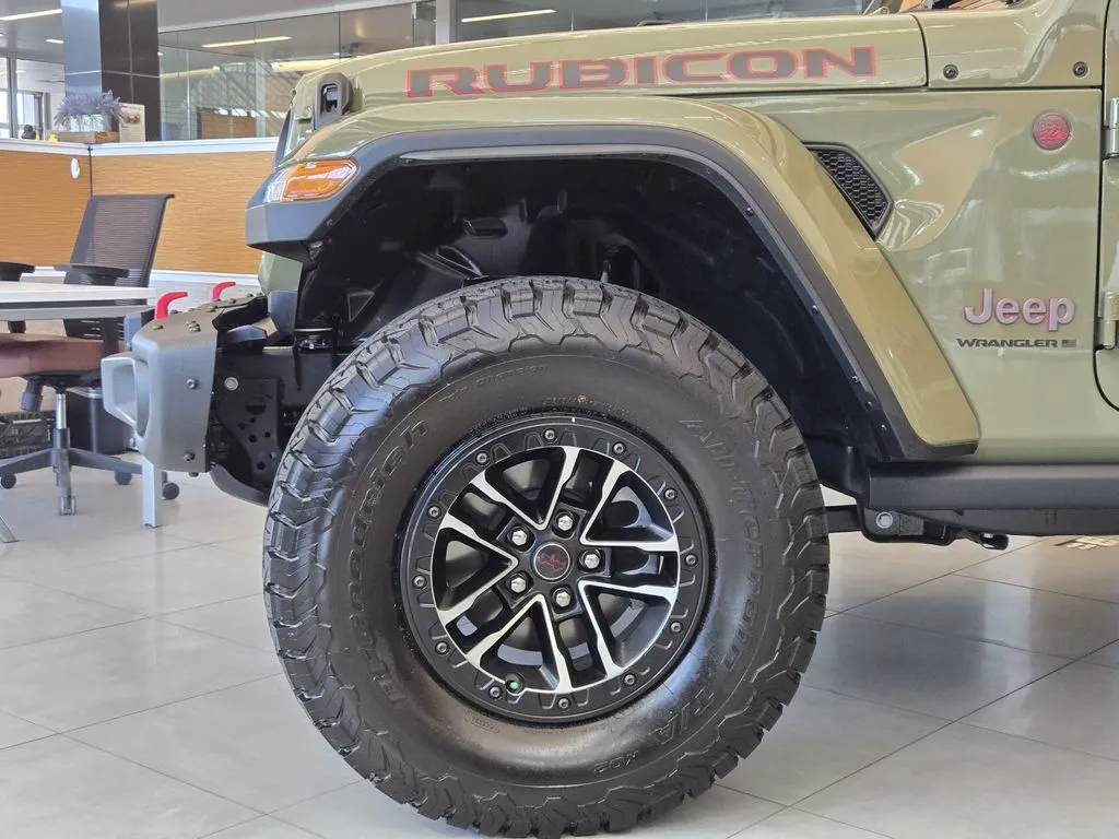 2025 Jeep Wrangler 2-Door Rubicon X - Photo 6