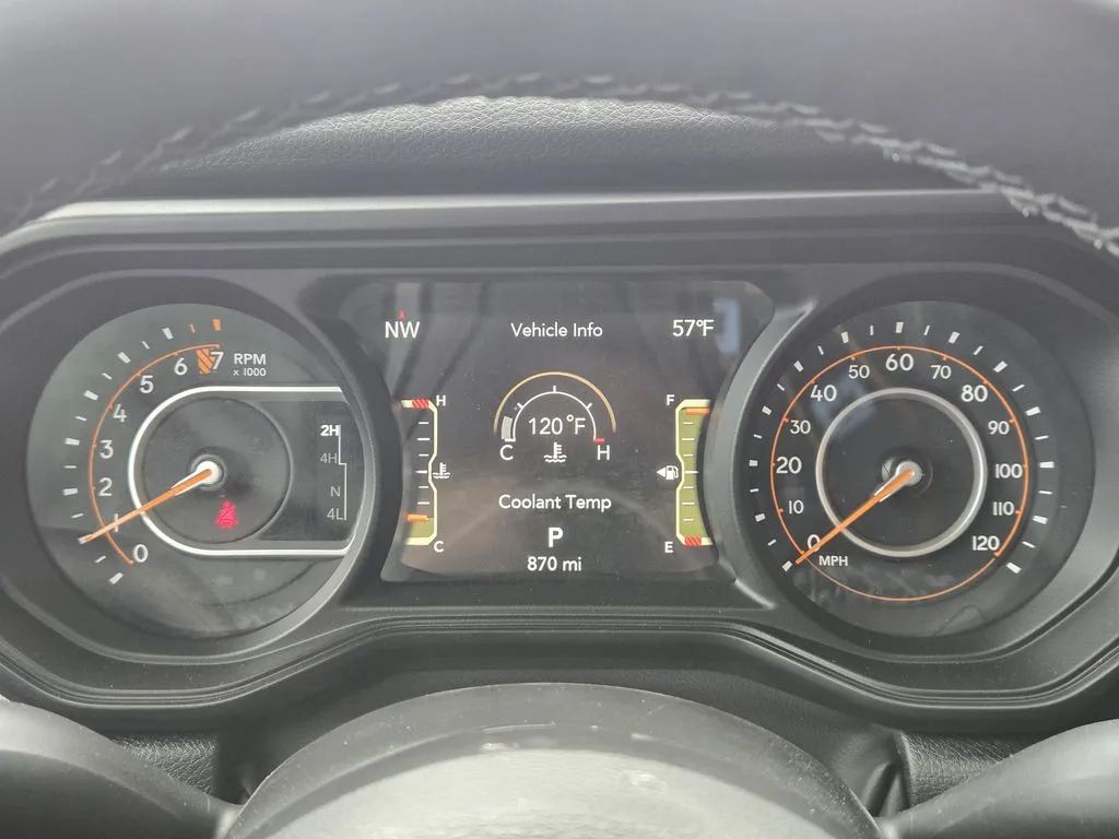 2025 Jeep Gladiator Willys - Photo 9