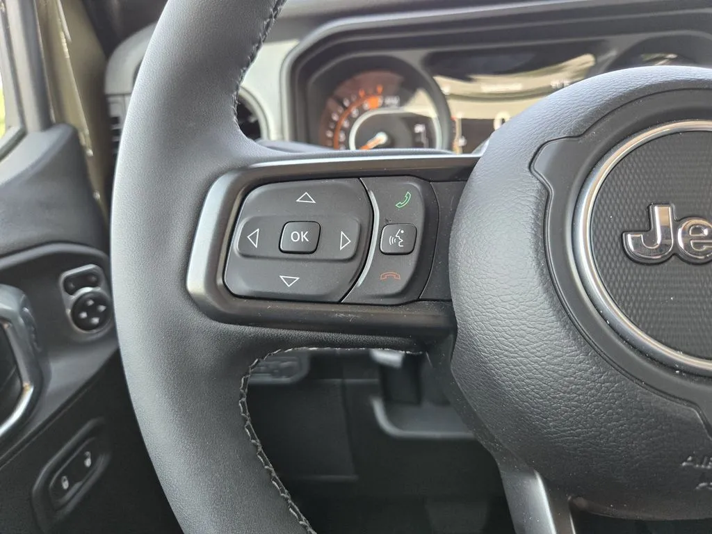 2025 Jeep Wrangler 2-Door Willys - Photo 22