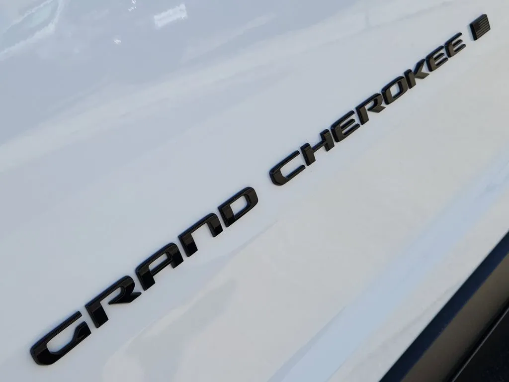 2025 Jeep Grand Cherokee L Altitude - Photo 12