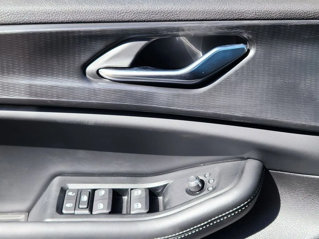 2025 Jeep Grand Cherokee L Altitude - Photo 20