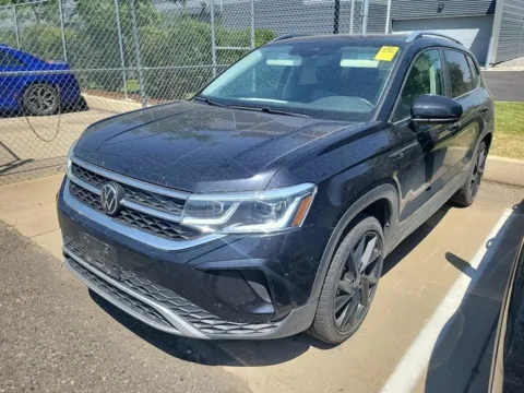 Black 2023 Volkswagen Taos 1.5T SEL for sale in Boulder, CO