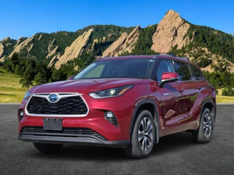 Unknown 2021 Toyota Highlander Hybrid XLE for sale in Boulder, CO