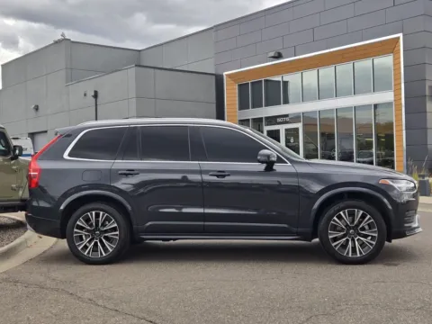 More photos of 2022 Volvo XC90 T5 Momentum at Fowler Jeep of Boulder, CO