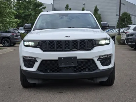 Photos of 2023 Jeep Grand Cherokee Limited for sale in Boulder, CO at Fowler Jeep of Boulder