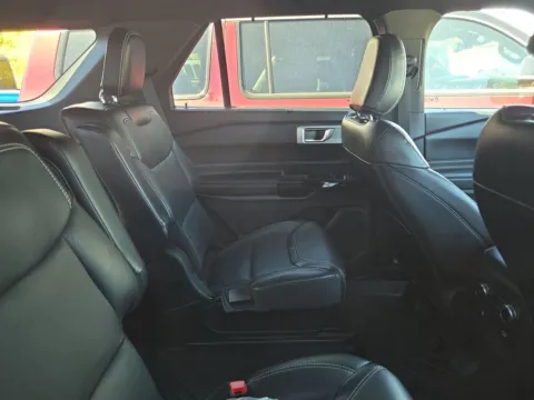 More photos of 2022 Ford Explorer ST at Fowler Jeep of Boulder, CO