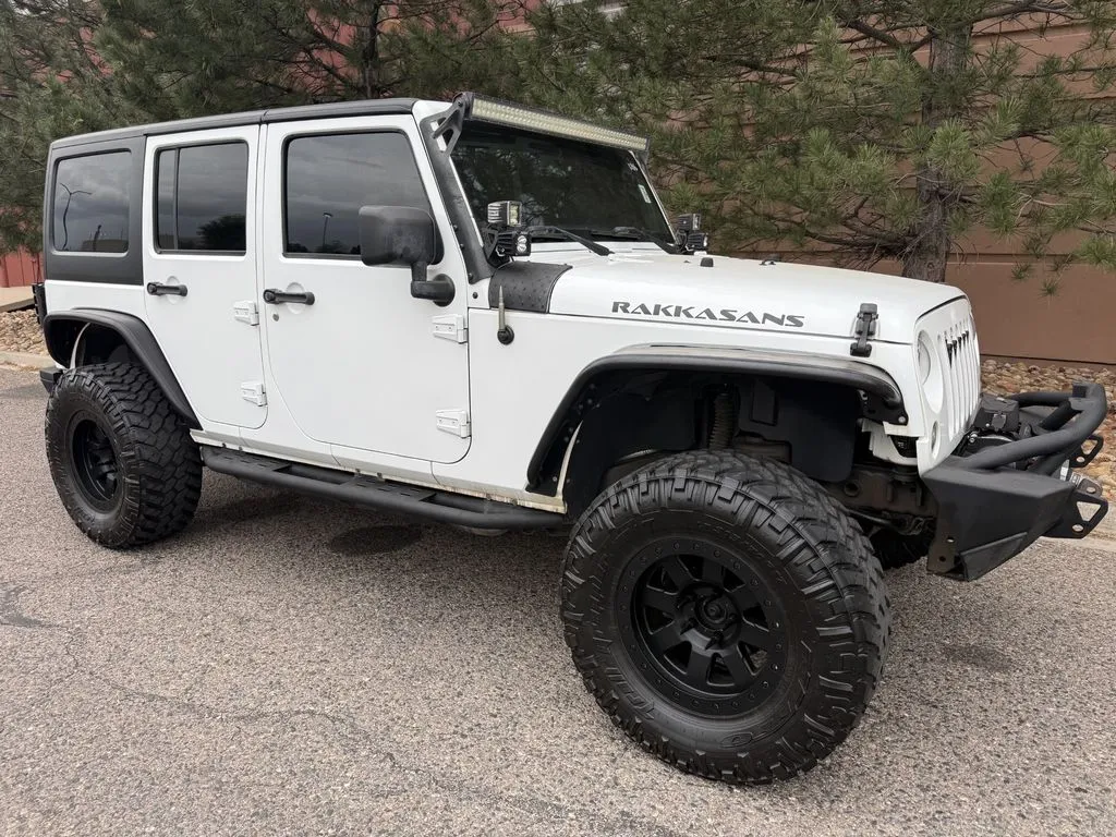 White 2017 Jeep Wrangler Unlimited Rubicon for sale in Boulder, CO