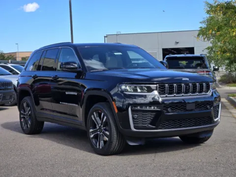 Another view of 2027 Jeep Grand Cherokee Limited for sale in Boulder, CO at Fowler Jeep of Boulder