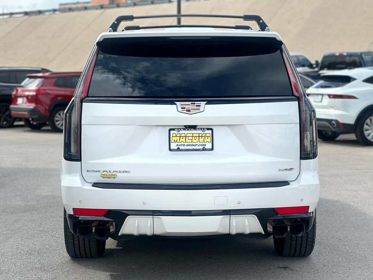 Cadillac Escalade photo 6