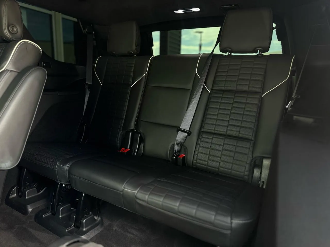 Cadillac Escalade photo 13