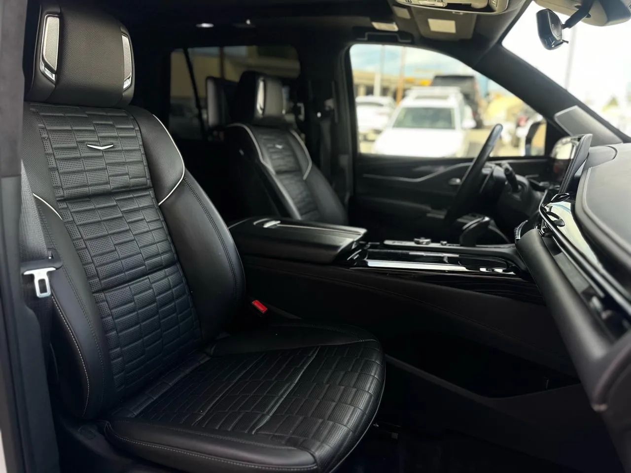 Cadillac Escalade photo 15
