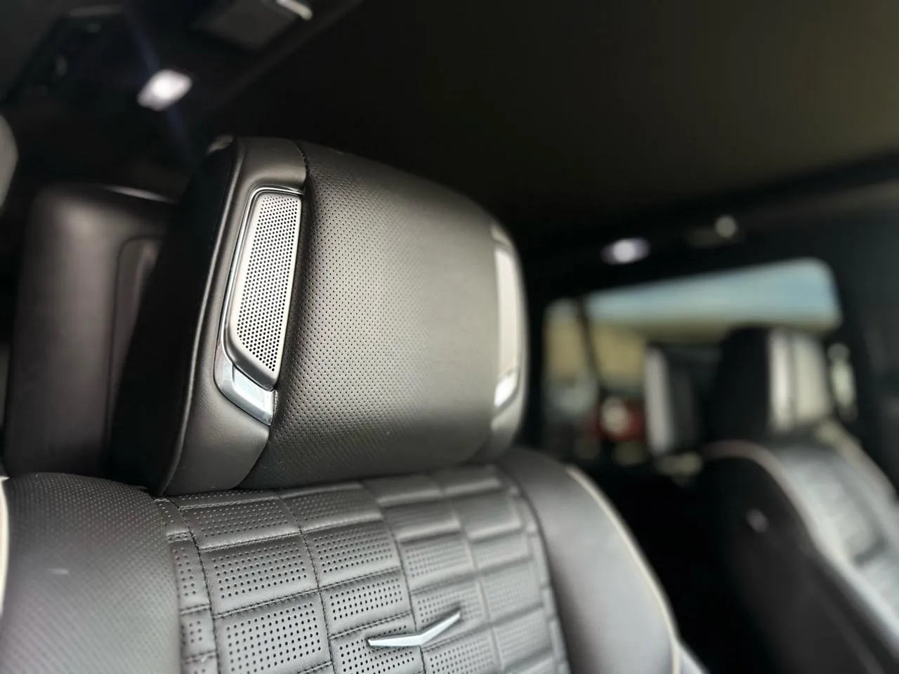 Cadillac Escalade photo 16