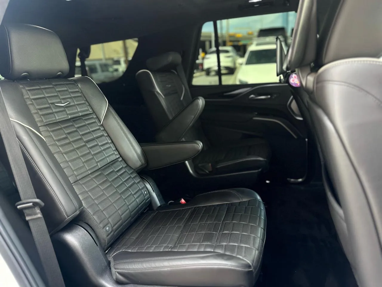 Cadillac Escalade photo 17