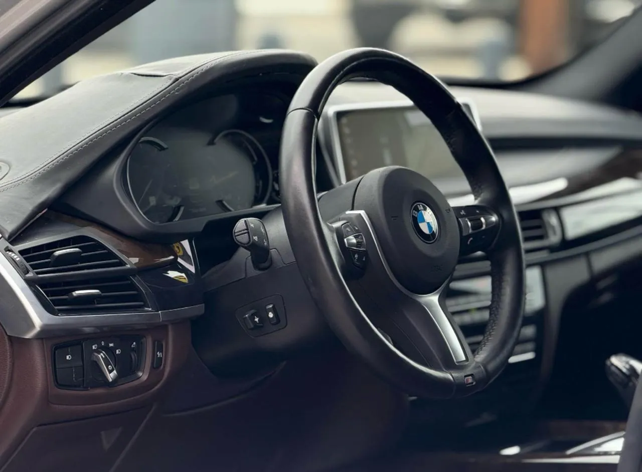 BMW X5 photo 7