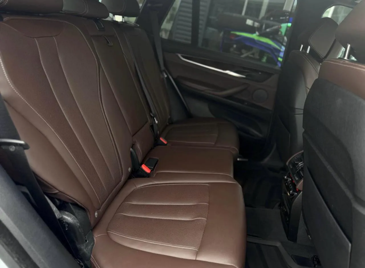 BMW X5 photo 10