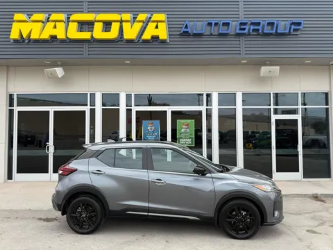 Gray 2022 NISSAN KICKS SR for sale in El Paso, TX