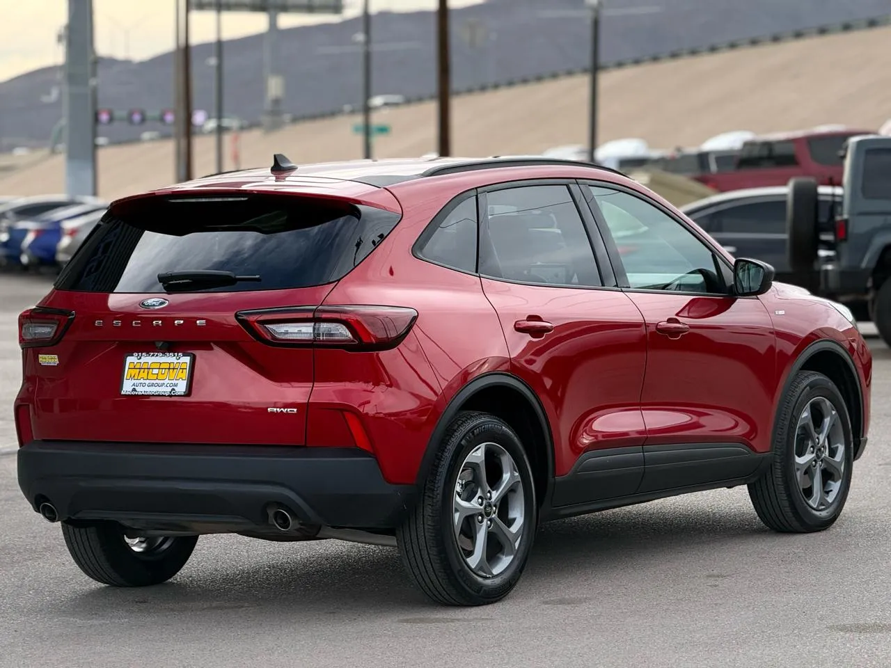 Ford Escape photo 7