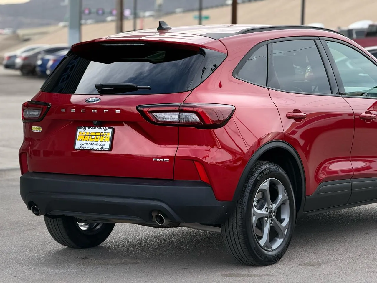Ford Escape photo 9
