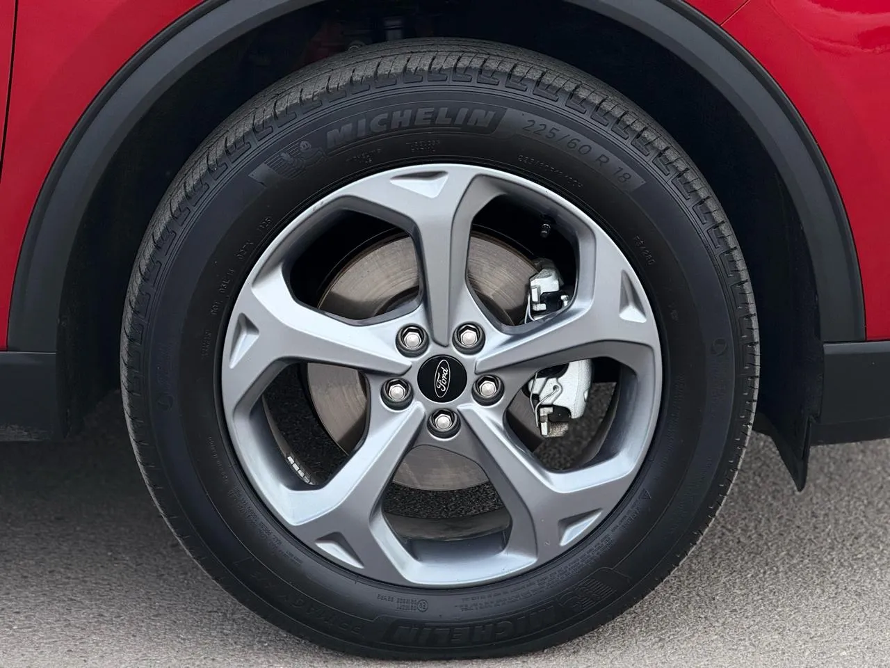 Ford Escape photo 11