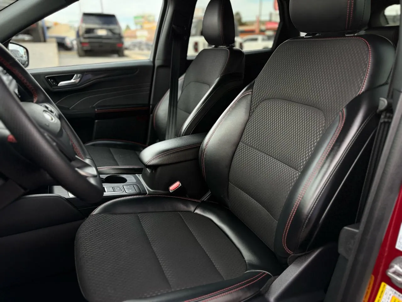 Ford Escape photo 13