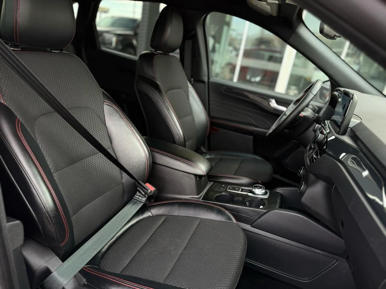 Ford Escape photo 17