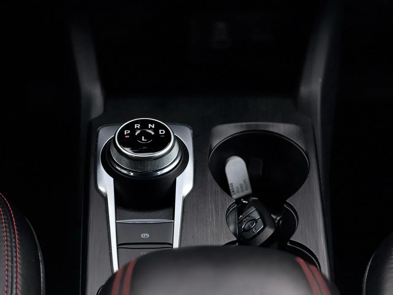 Ford Escape photo 21